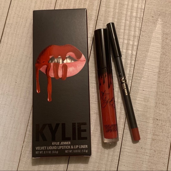 KYLIE COSMETICS JORDY | VELVET LIP KIT- NIB - Picture 6 of 8